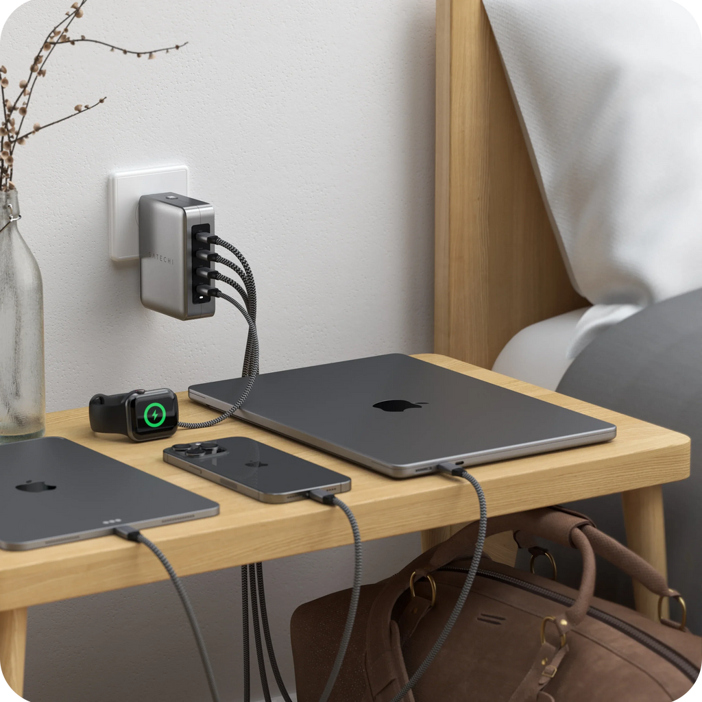 Satechi 145W USB-C 4-PORT Travel Charger
